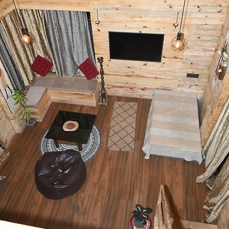 The Cabin By The Bayou Bed & Breakfast Guwahati Ngoại thất bức ảnh