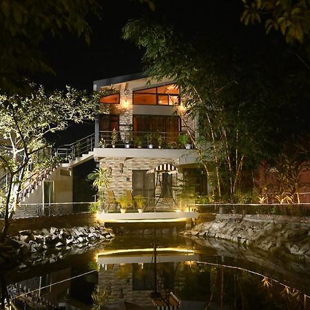 The Cabin By The Bayou Bed & Breakfast Guwahati Ngoại thất bức ảnh
