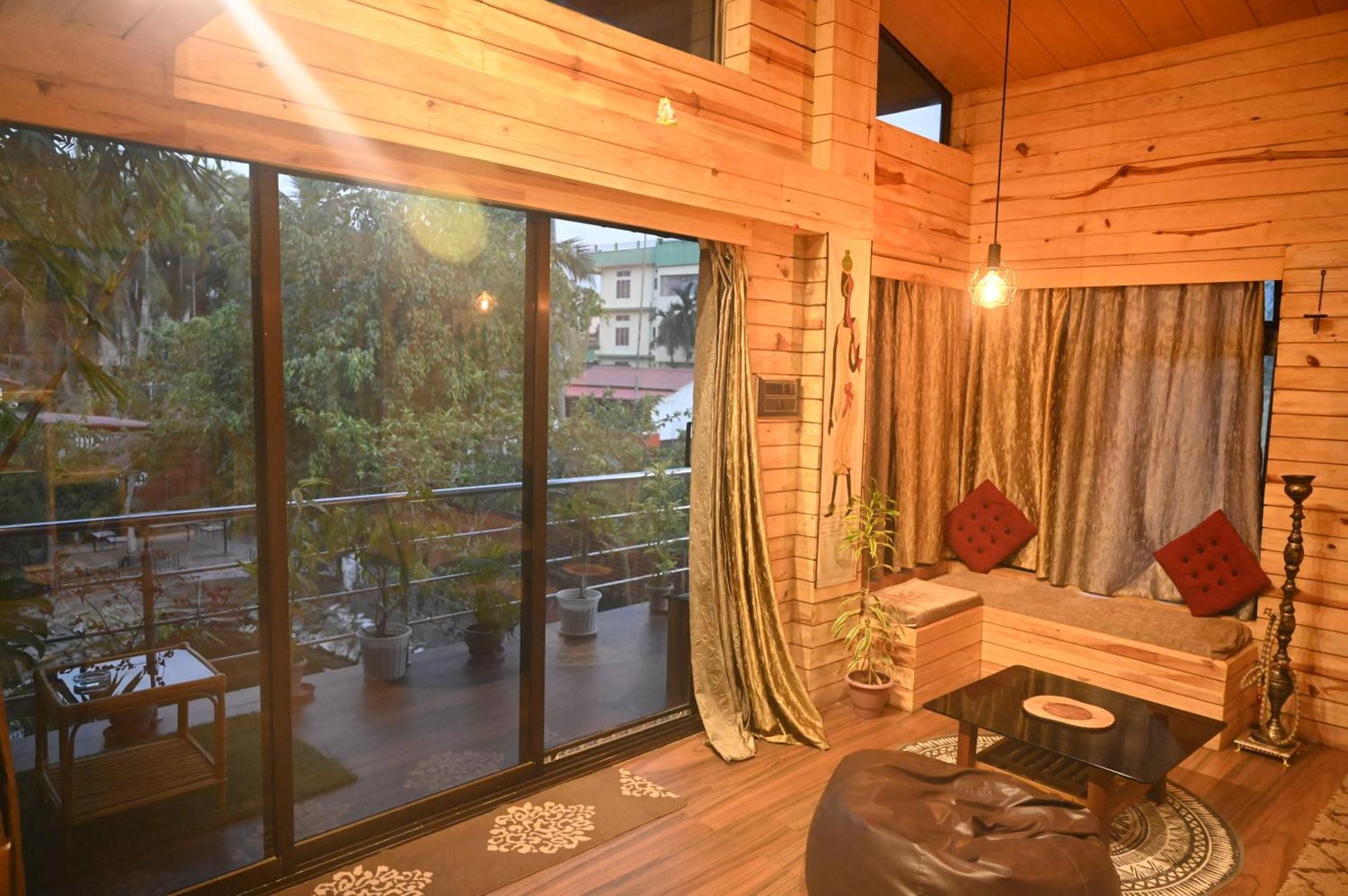 The Cabin By The Bayou Bed & Breakfast Guwahati Ngoại thất bức ảnh