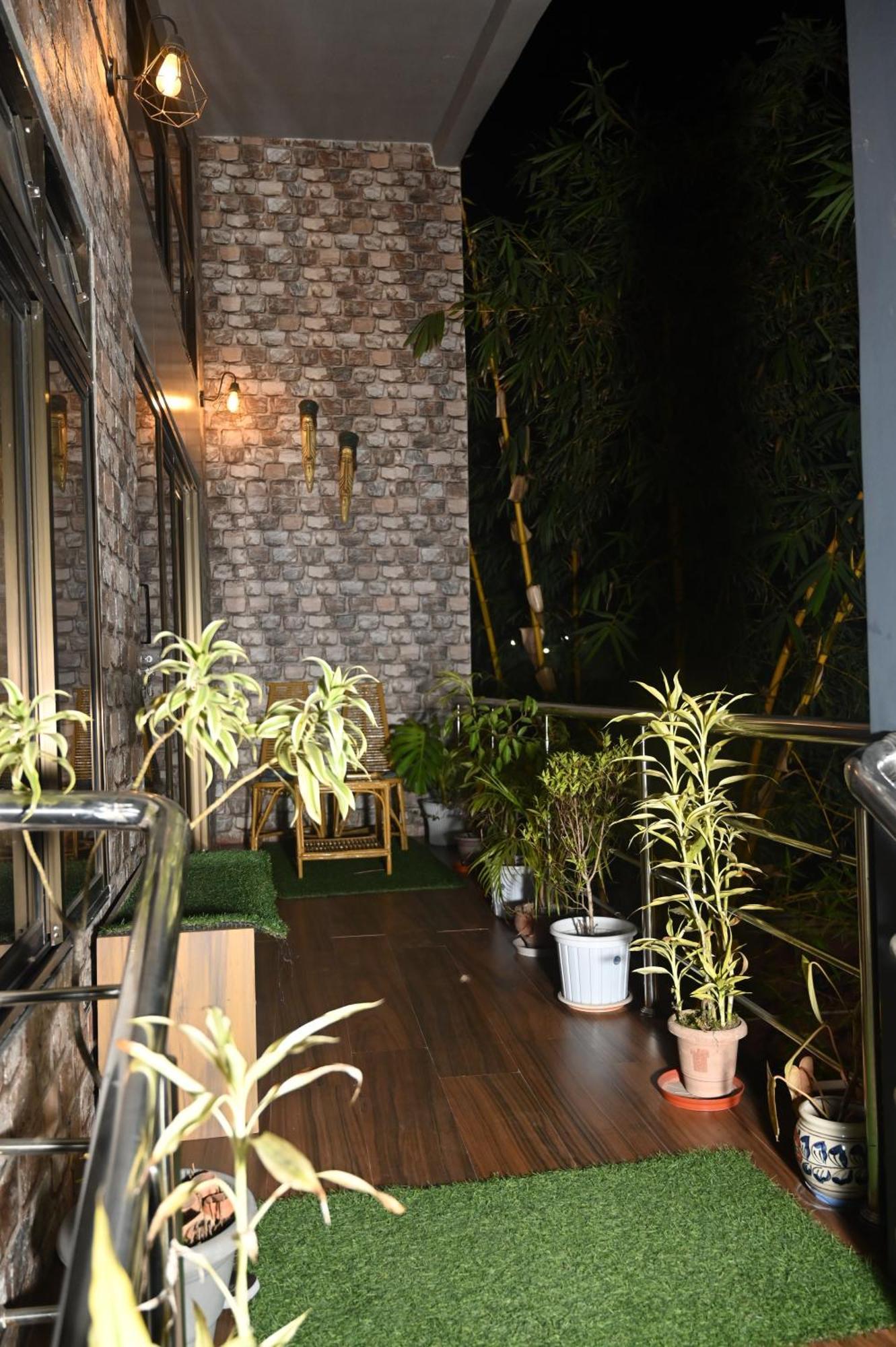 The Cabin By The Bayou Bed & Breakfast Guwahati Ngoại thất bức ảnh